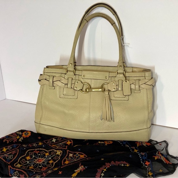 RARE COACH Hampton Pebbled Leather Tassel Tote bag. Market week ‘sample’ tag!! - Picture 9 of 12